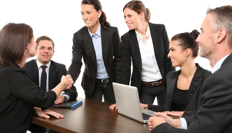 Elo7 é confiável? Veja avaliações e como funciona a plataforma