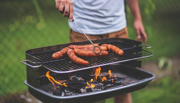 Prato Tradicional da Culinária Uruguaia e Brasileira: Churrasco