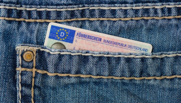 Biz Precisa de Habilitação: Qual Categoria CNH Necessária